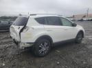 Toyota RAV4 Le Image 4