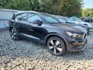 Volvo XC40 T5 Momentum Image 2