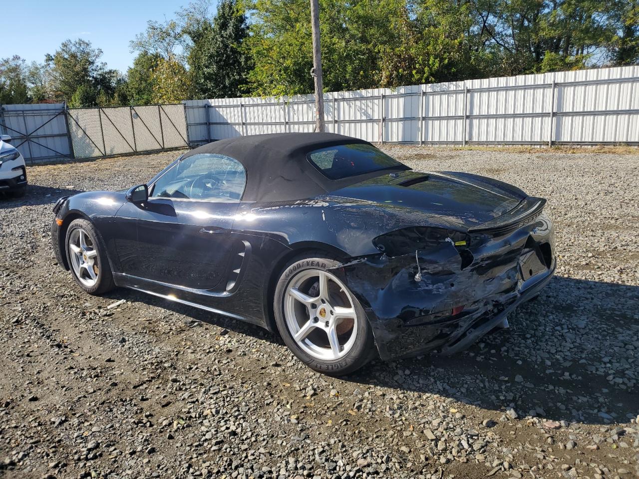 Porsche Boxster Base Image 7