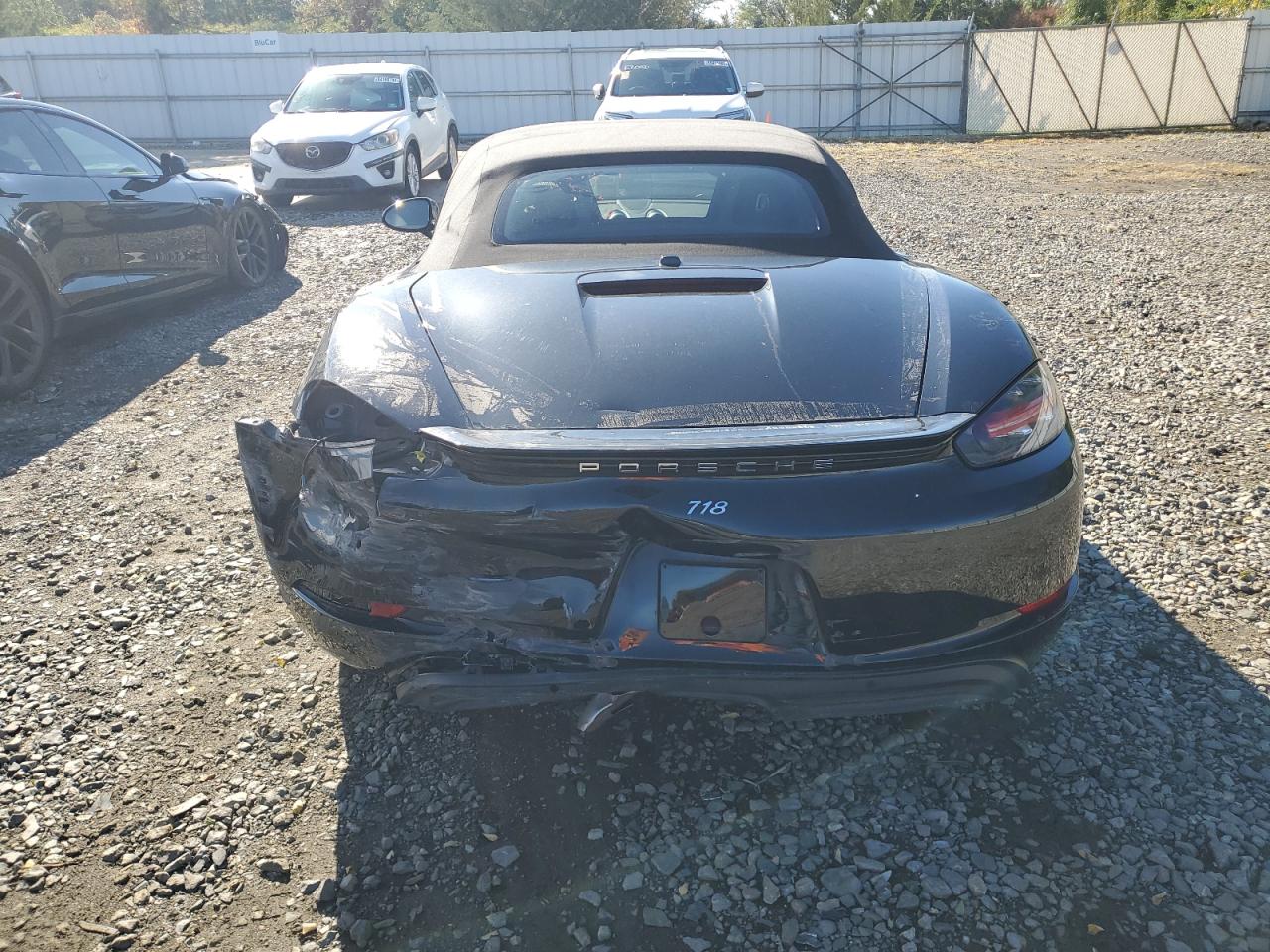 Porsche Boxster Base Image 8