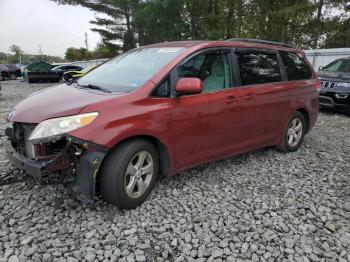  Salvage Toyota Sienna