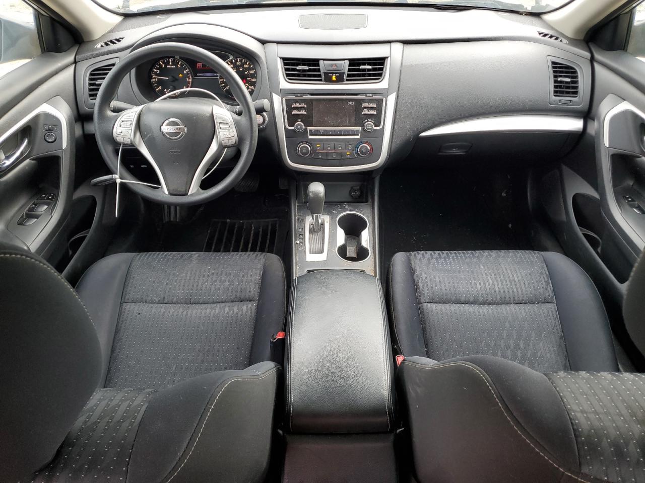 Nissan Altima 2.5 Image 9
