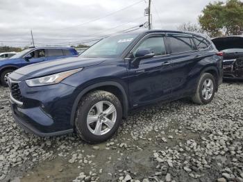  Salvage Toyota Highlander