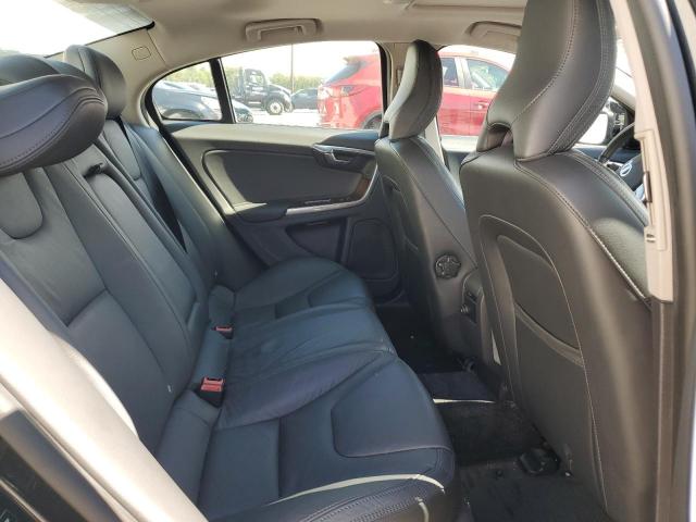 Volvo S60 T5 Image 10