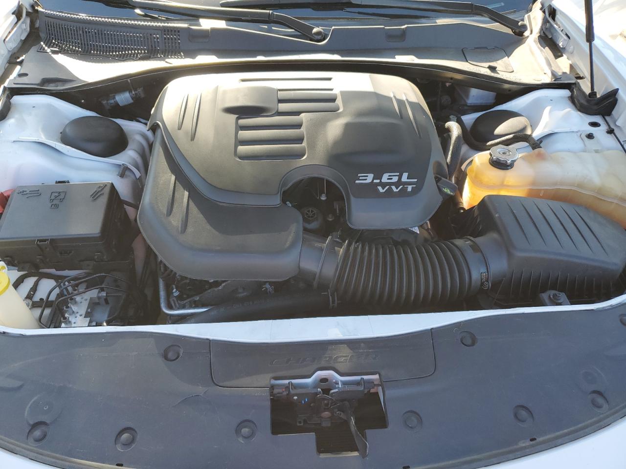 Dodge Charger Sxt Image 3