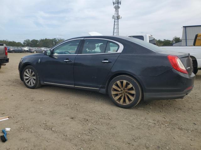 Lincoln MKS Image 12