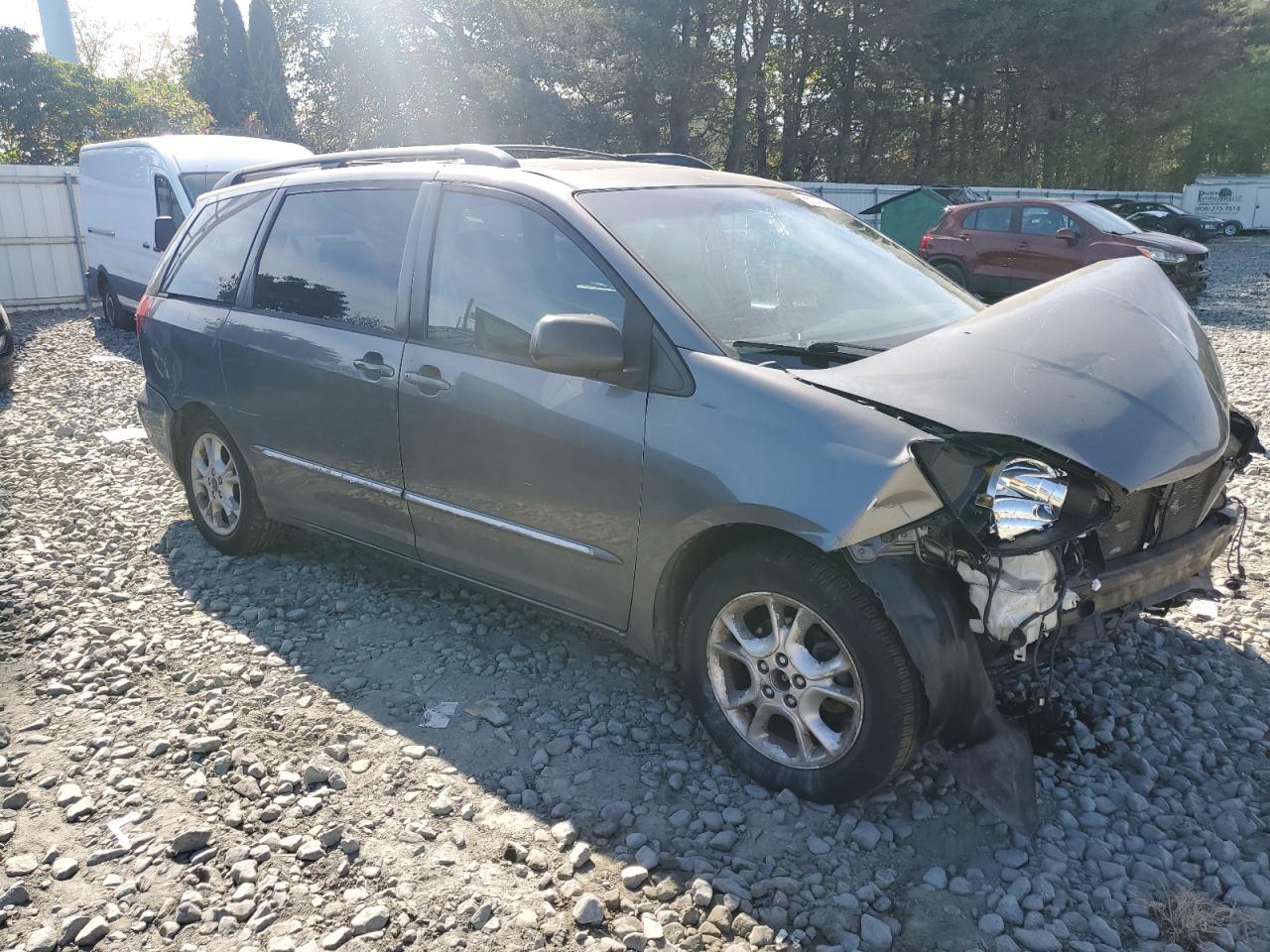 Toyota Sienna Xle Image 5