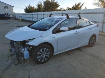  Salvage Toyota Prius
