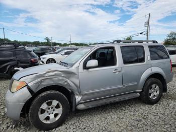  Salvage Nissan Pathfinder