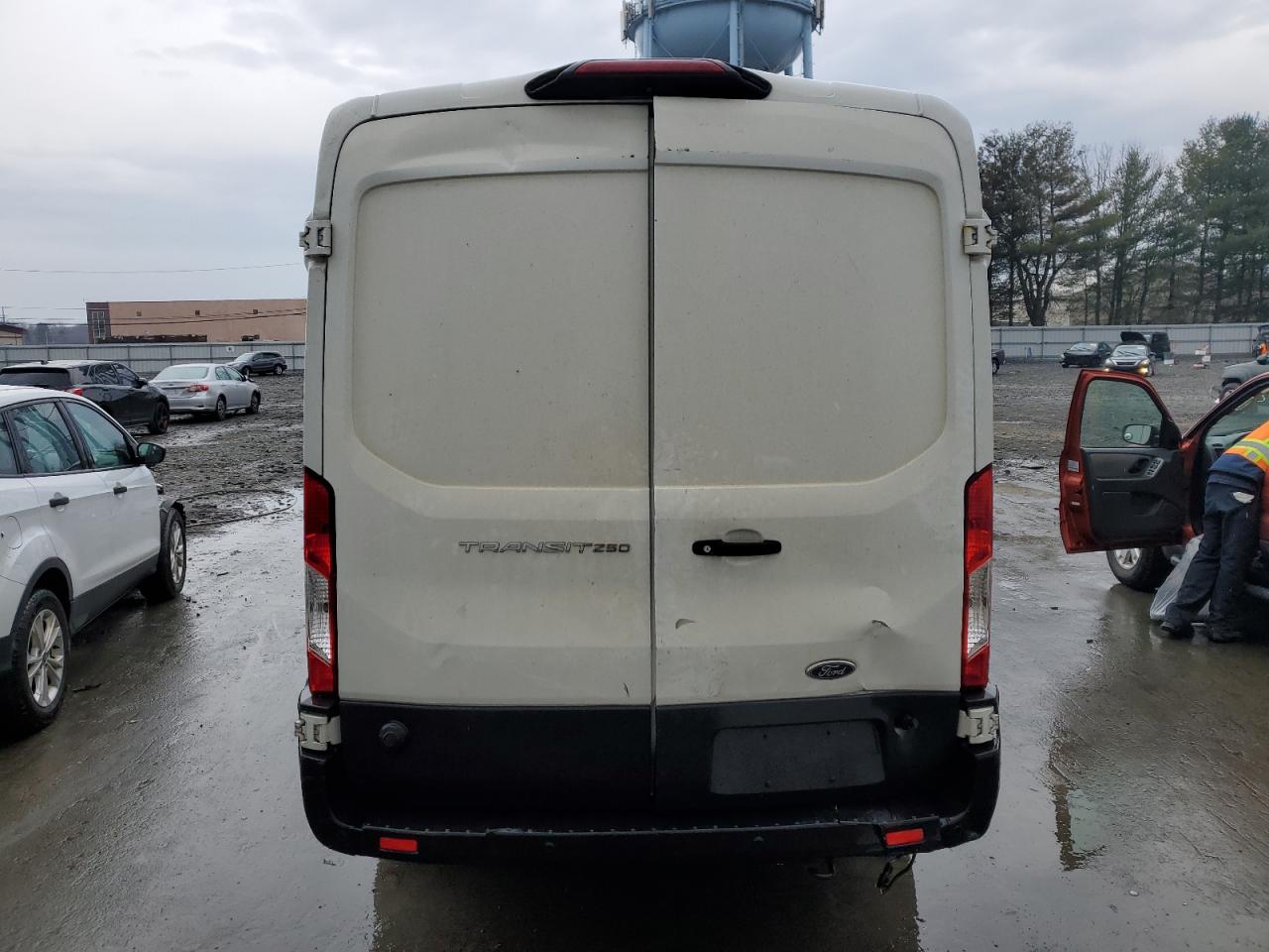 Ford Transit T-250 Image 8