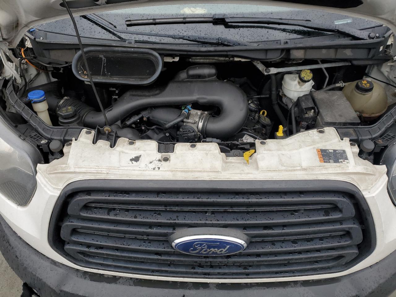 Ford Transit T-250 Image 3