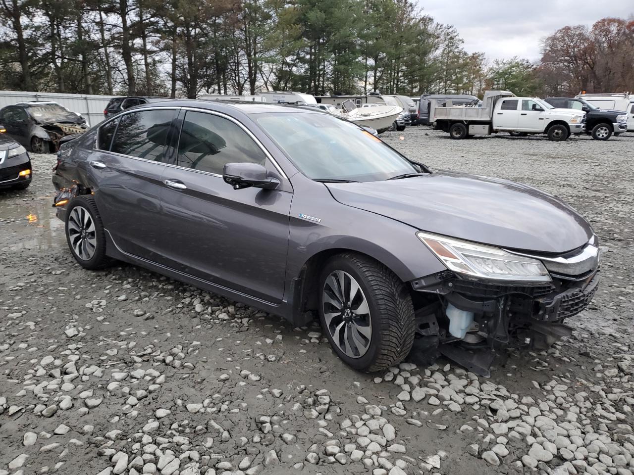 Honda Accord Touring Hybrid Image 5