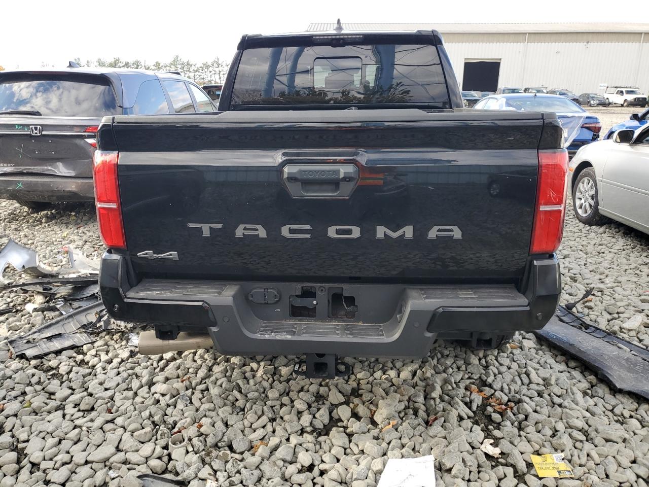 Toyota Tacoma Double Cab Image 5