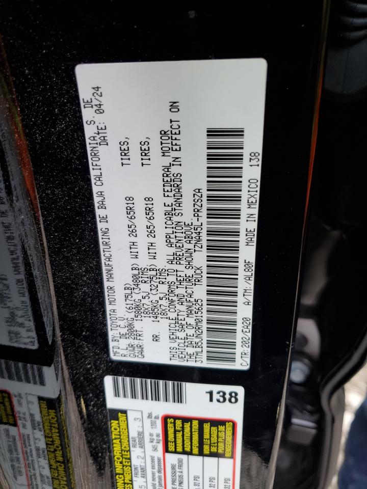 Toyota Tacoma Double Cab Image 9