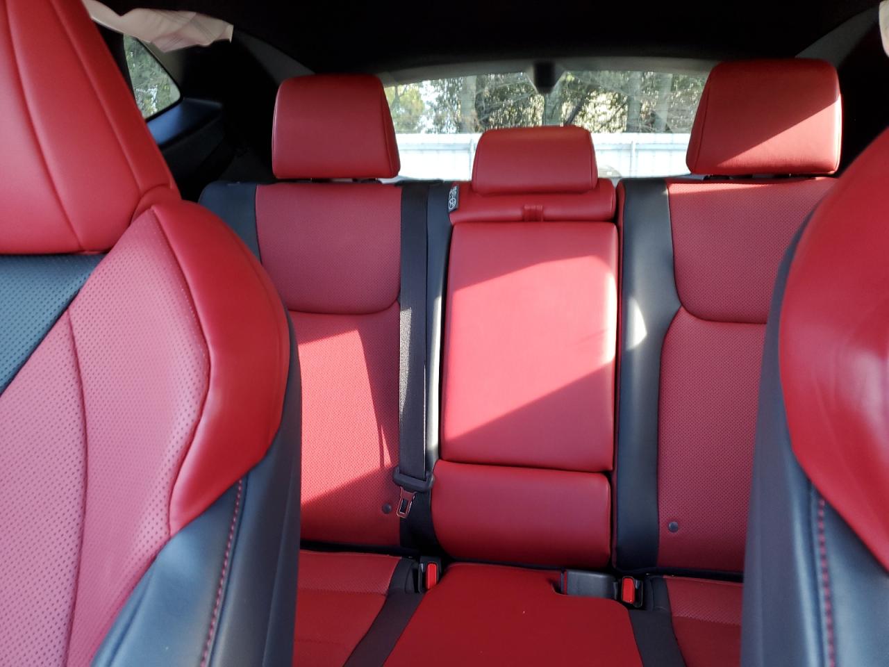 Lexus NX 350 Luxury Image 9