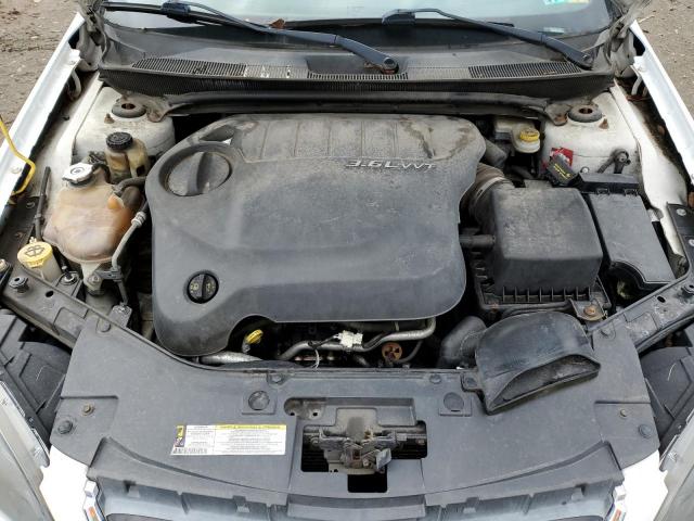 Chrysler 200 S Image 12