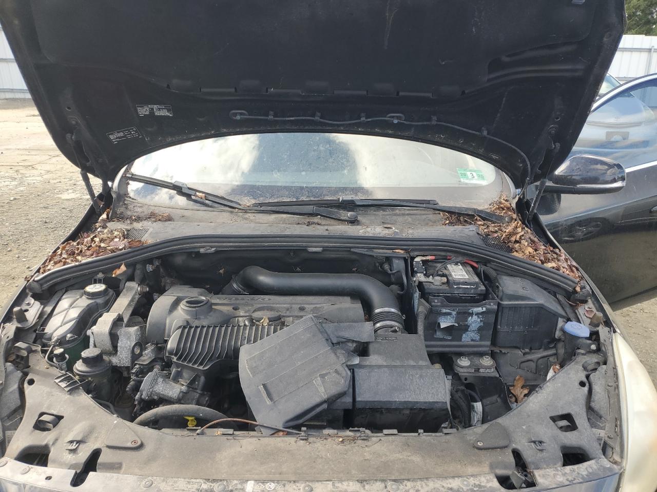 Volvo S60 T5 Image 10