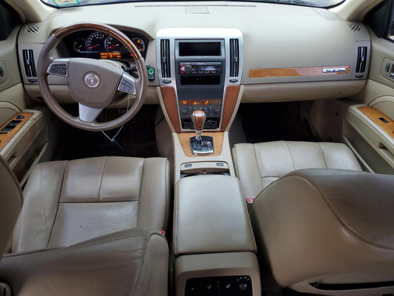 Cadillac STS Image 6