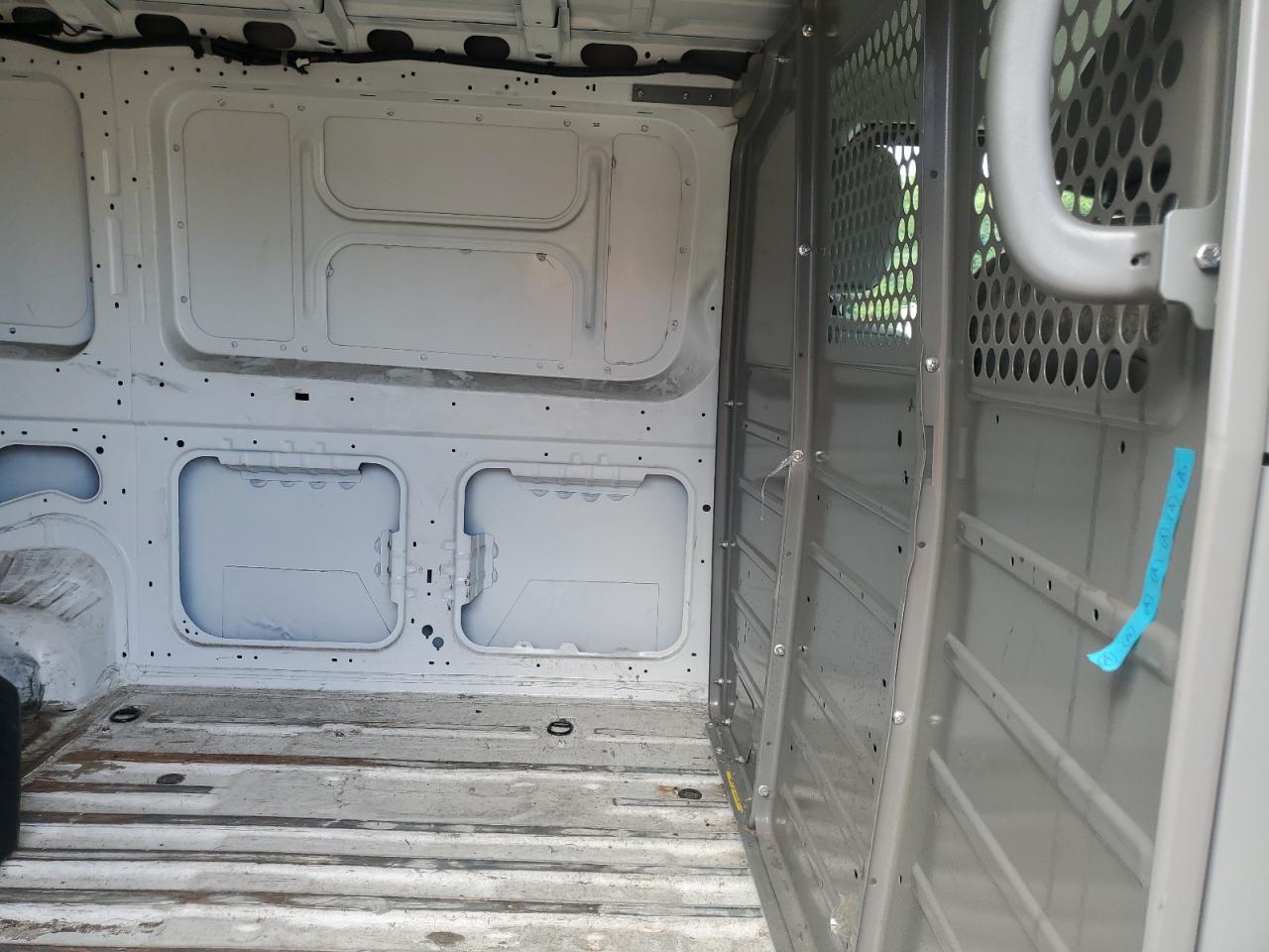 Nissan Nv 1500 S Image 8