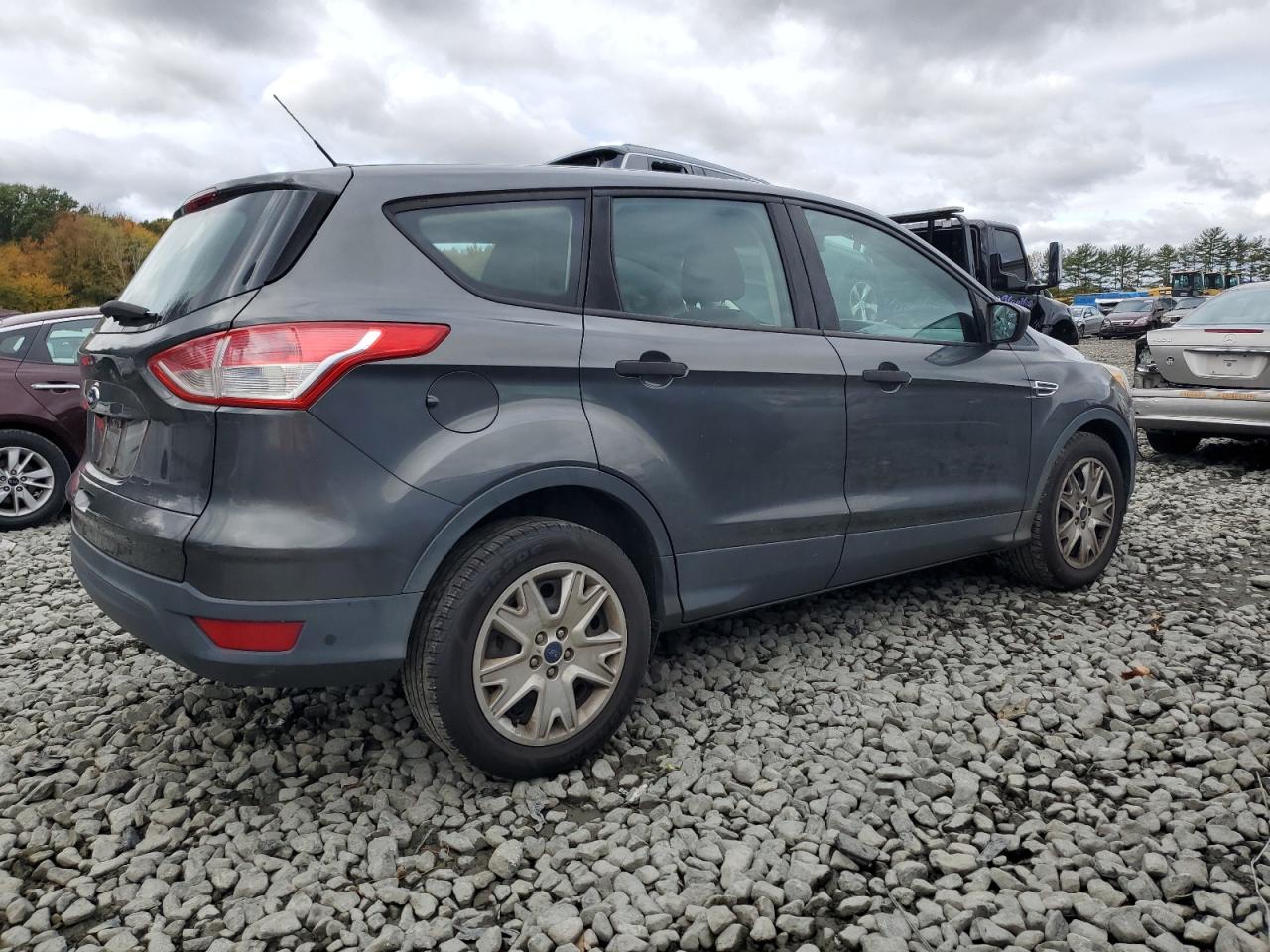 Ford Escape S Image 9