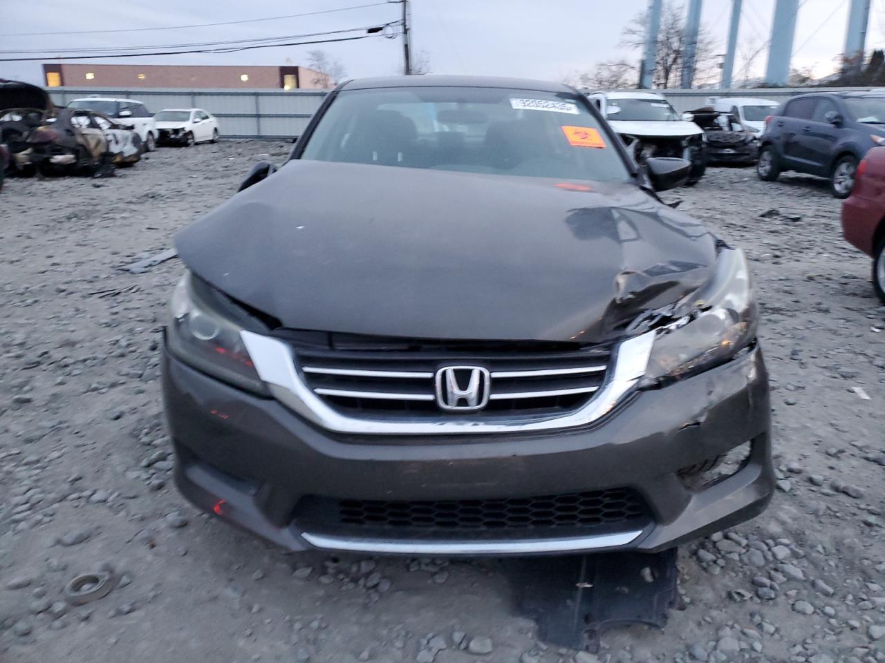 Honda Accord Lx Image 9