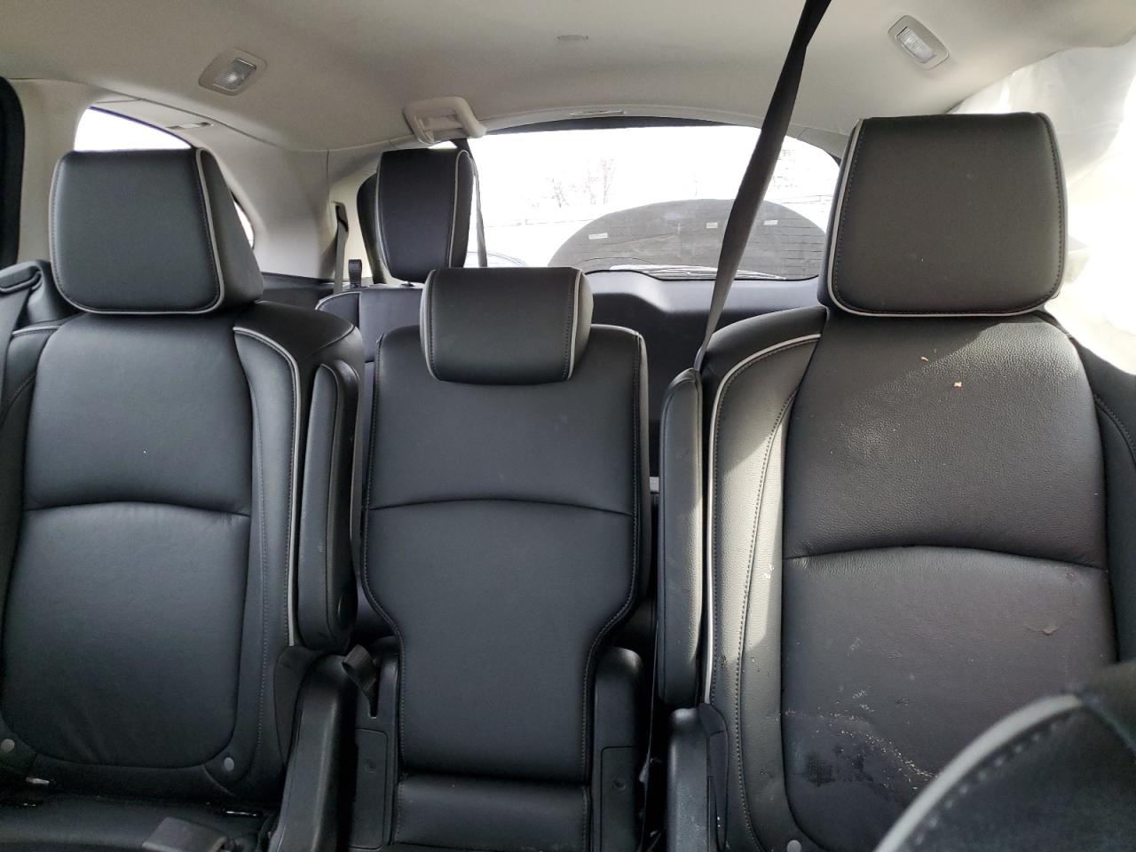 Honda Odyssey Touring Image 6