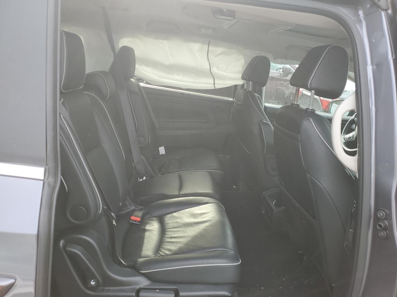 Honda Odyssey Touring Image 5