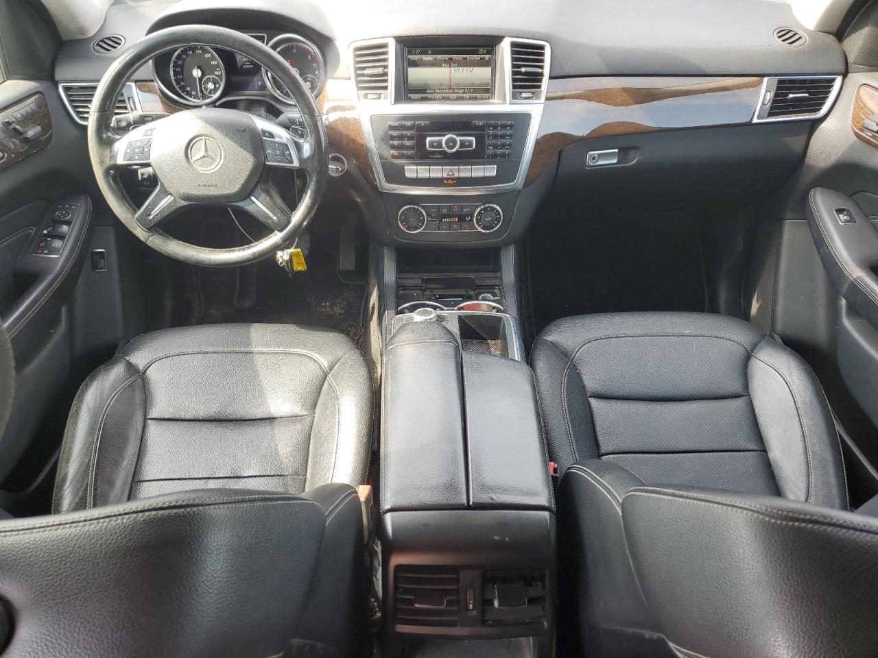 Mercedes-Benz M-Class 250 Bluetec Image 3