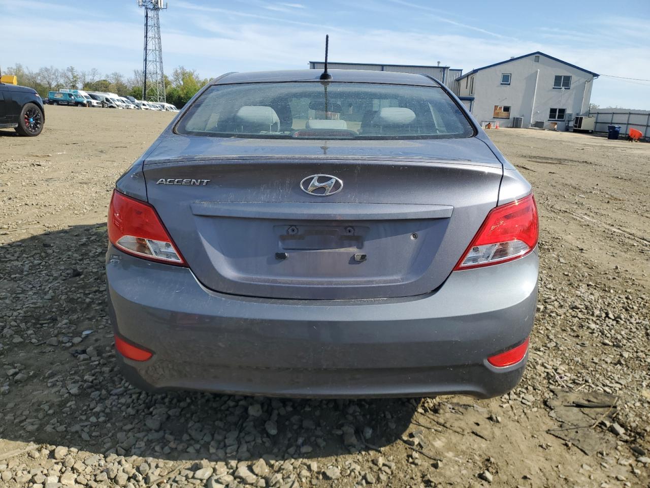Hyundai ACCENT Se Image 6
