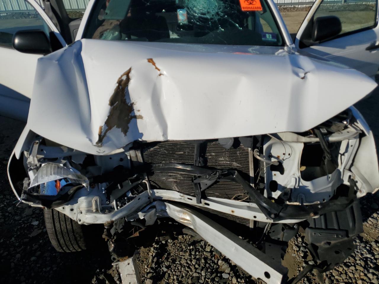 Toyota Tacoma Access Cab Image 9