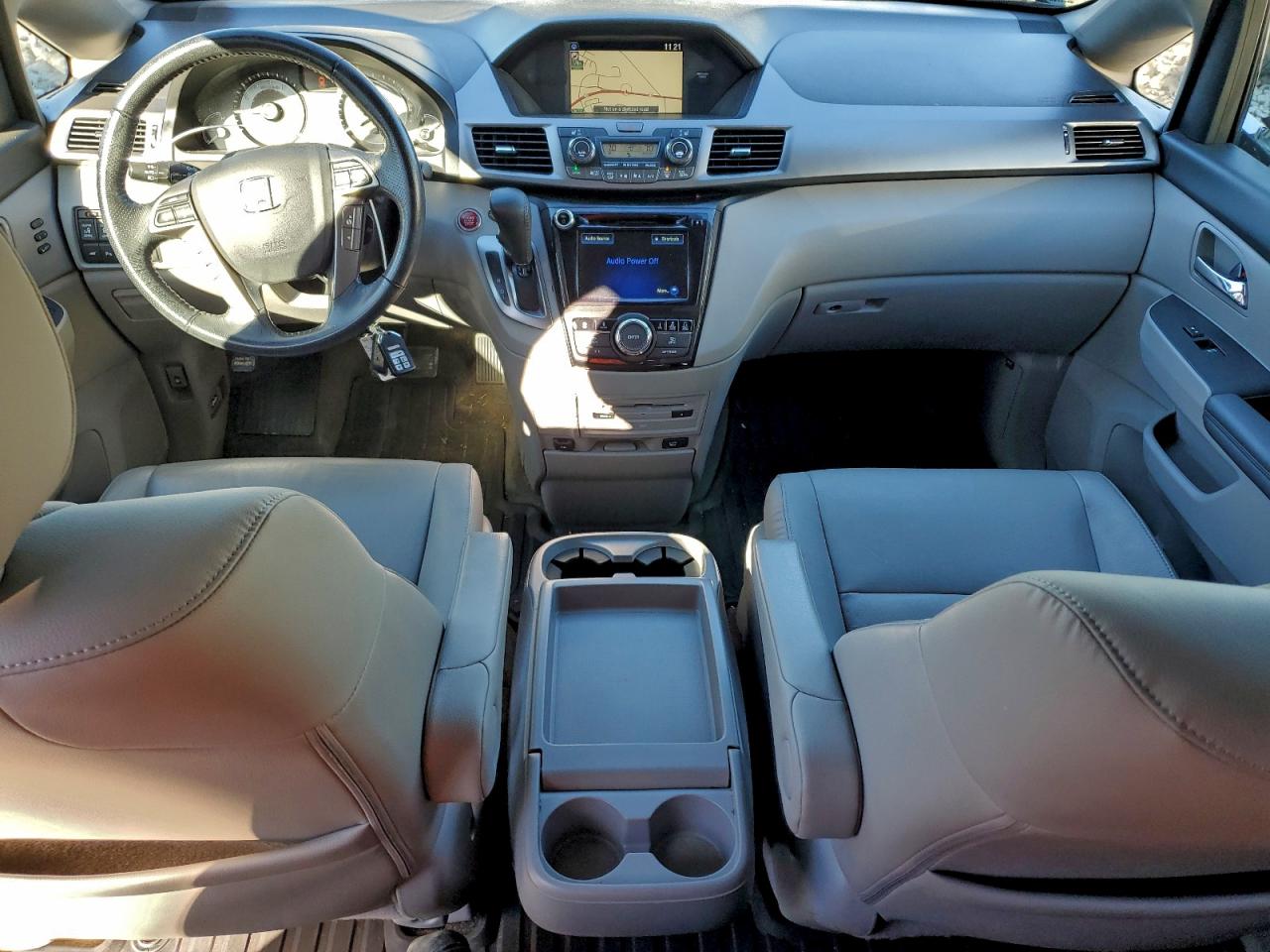 Honda Odyssey Touring Image 10