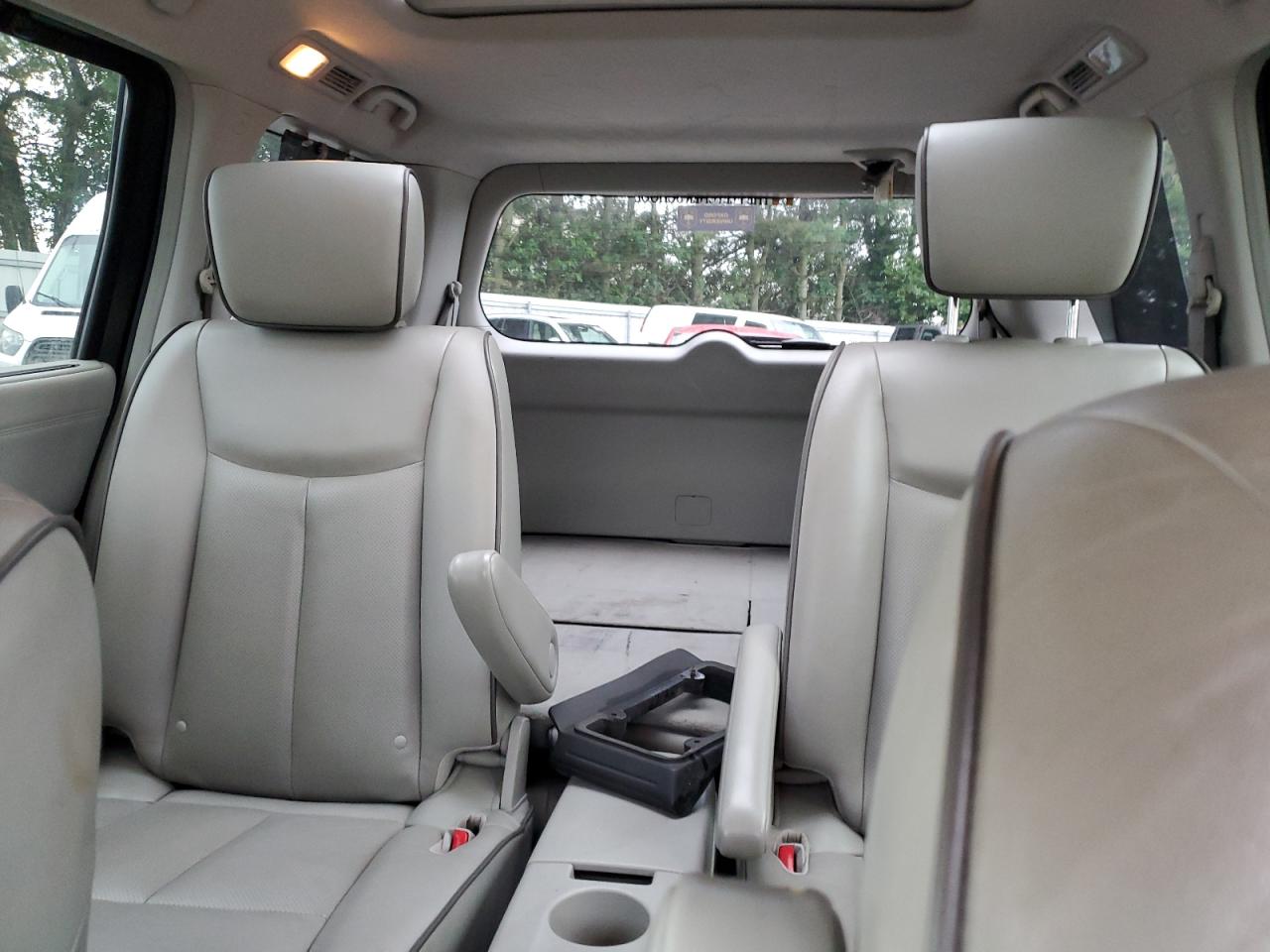 Nissan Quest S Image 9