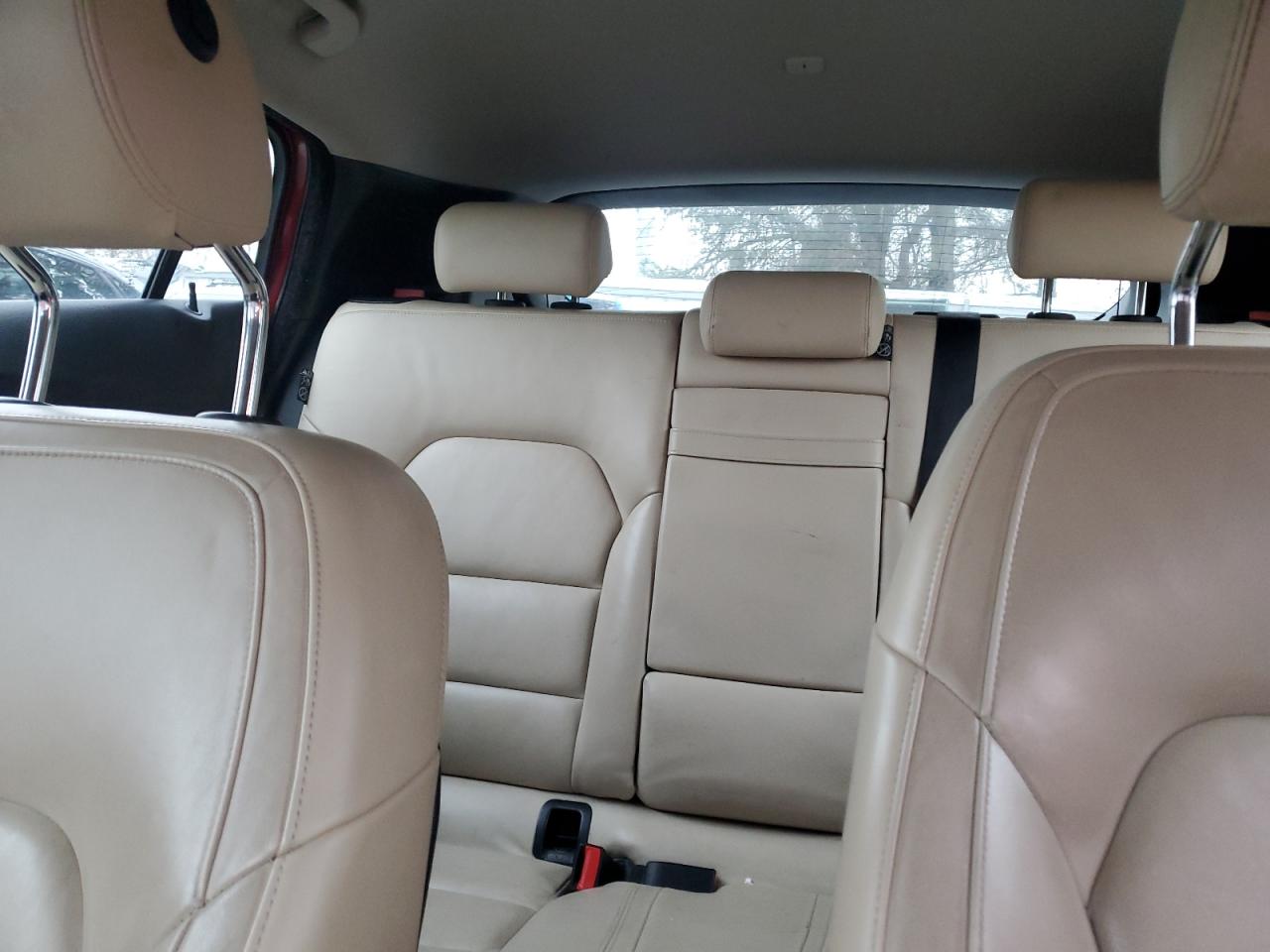 INFINITI Qx Base Image 8