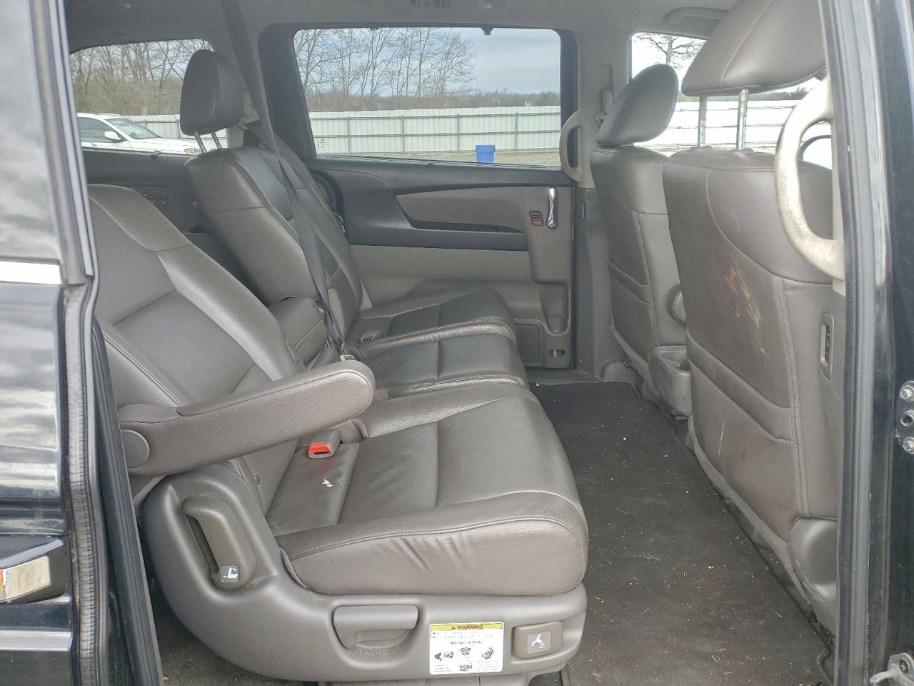 Honda Odyssey Touring Image 6