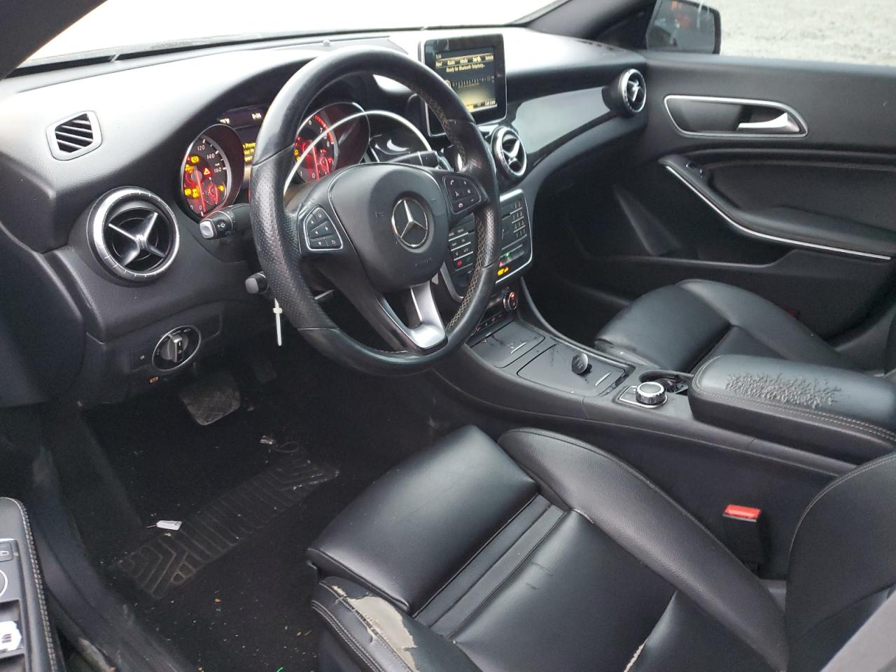 Mercedes-Benz Cla-class 250 Image 11