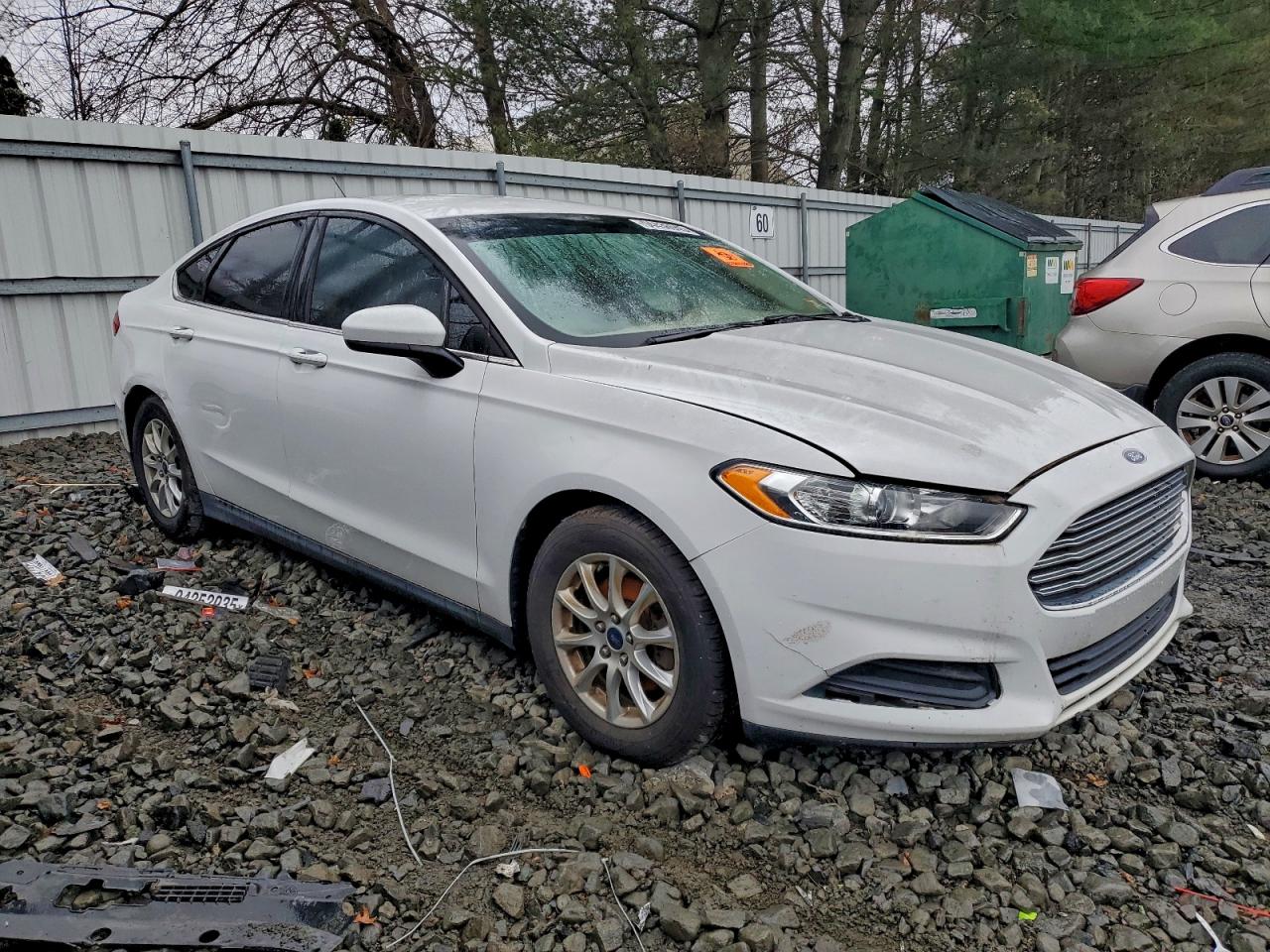 Ford Fusion S Image 9