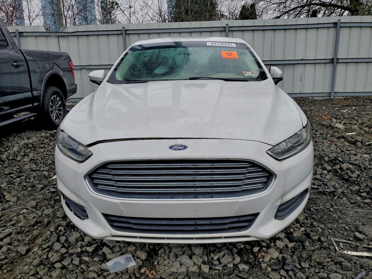 Ford Fusion S Image 4
