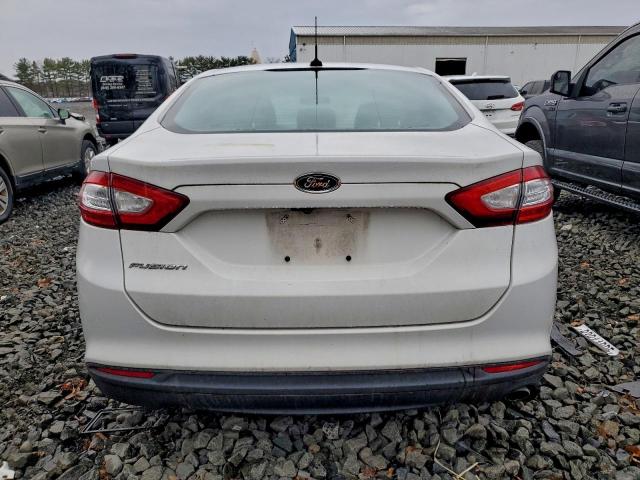 Ford Fusion S Image 8