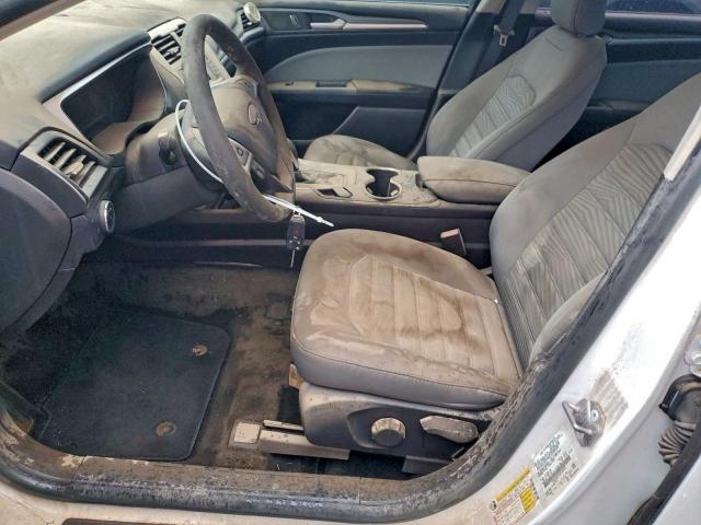 Ford Fusion S Image 11