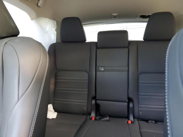 Lexus NX 300 Image 4