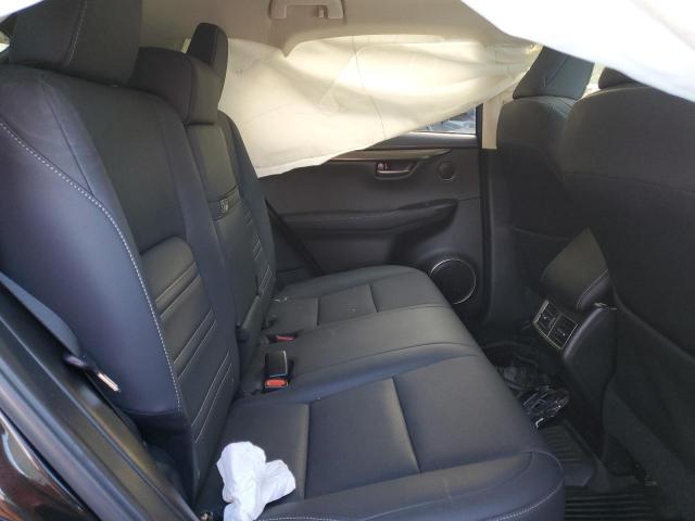 Lexus NX 300 Image 12