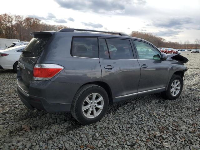 Toyota Highlander Base Image 2