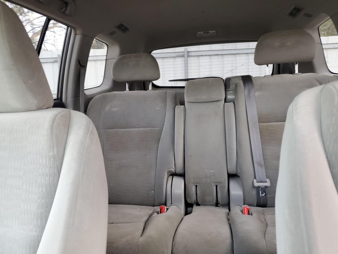 Toyota Highlander Base Image 10