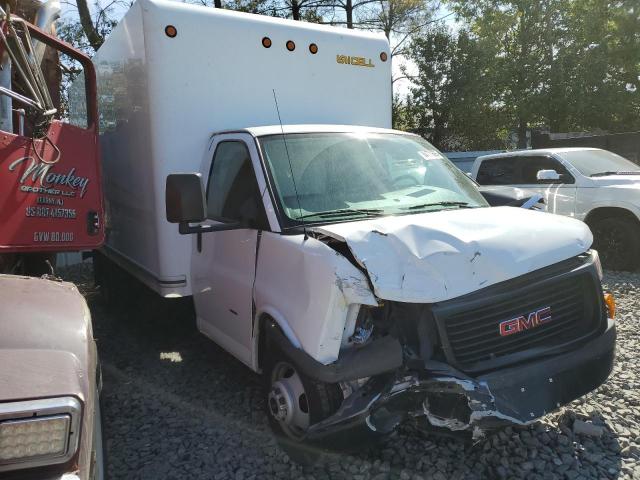 GMC Savana Cutaway G3500 Image 5