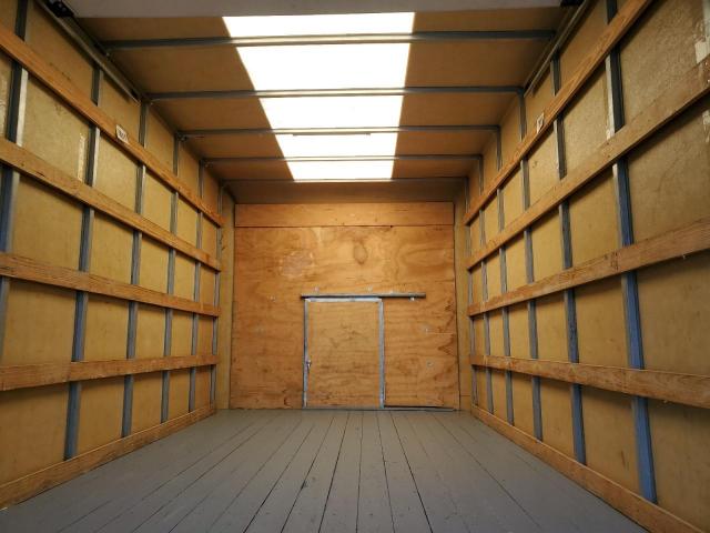 GMC Savana Cutaway G3500 Image 2