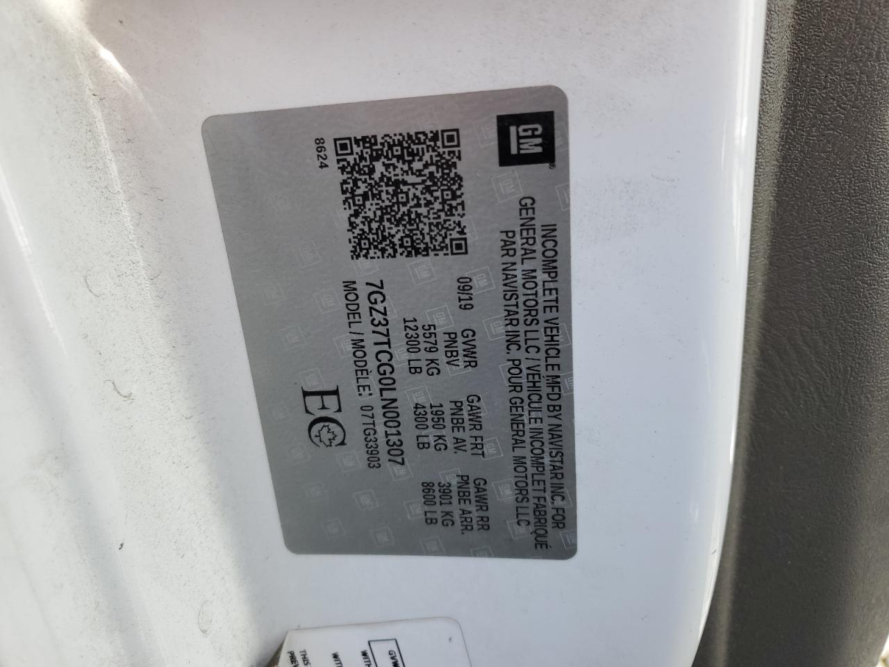 GMC Savana Cutaway G3500 Image 6