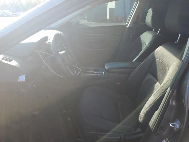 Nissan Altima S Image 5