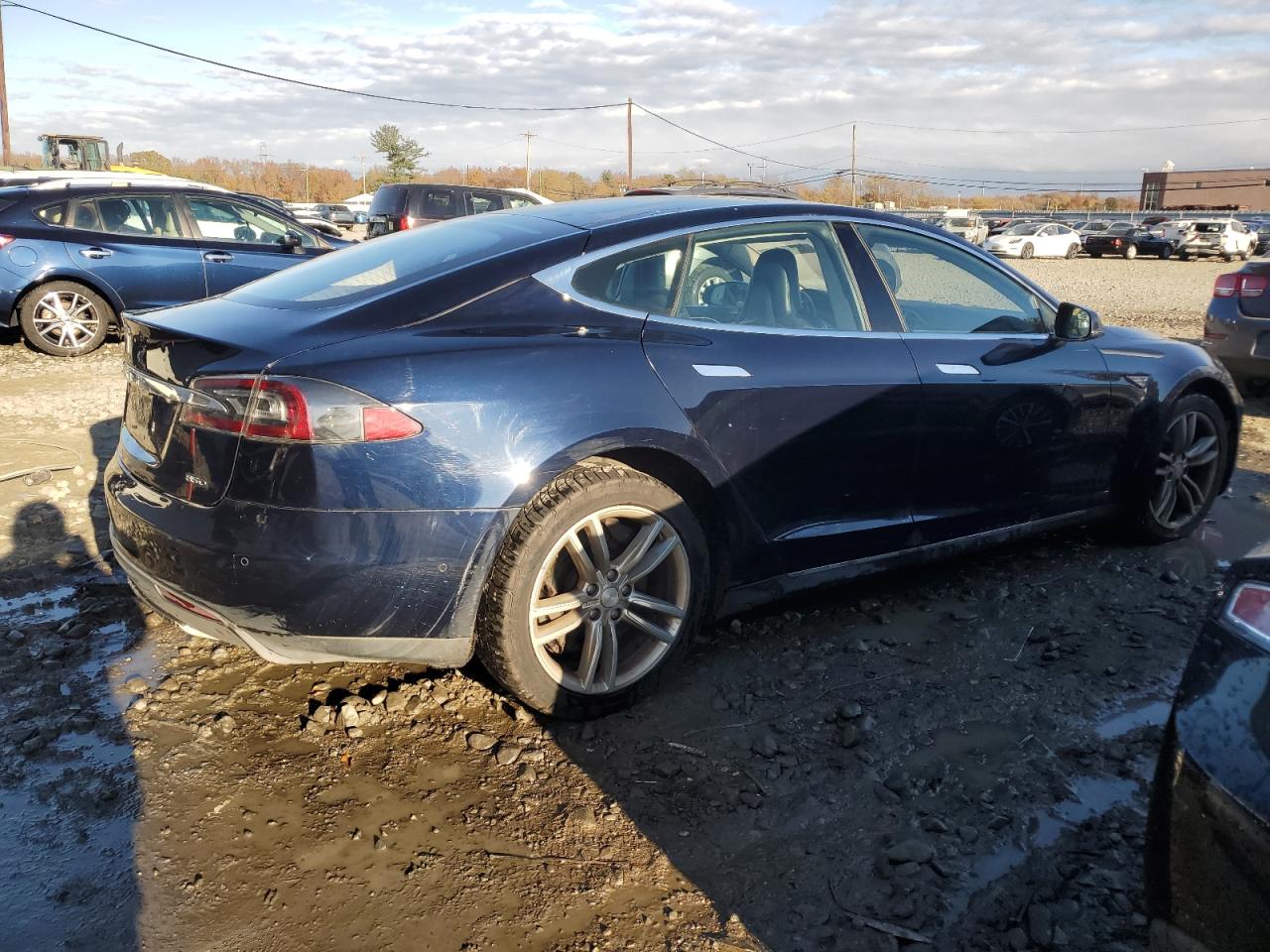Tesla Model S 85d Image 2