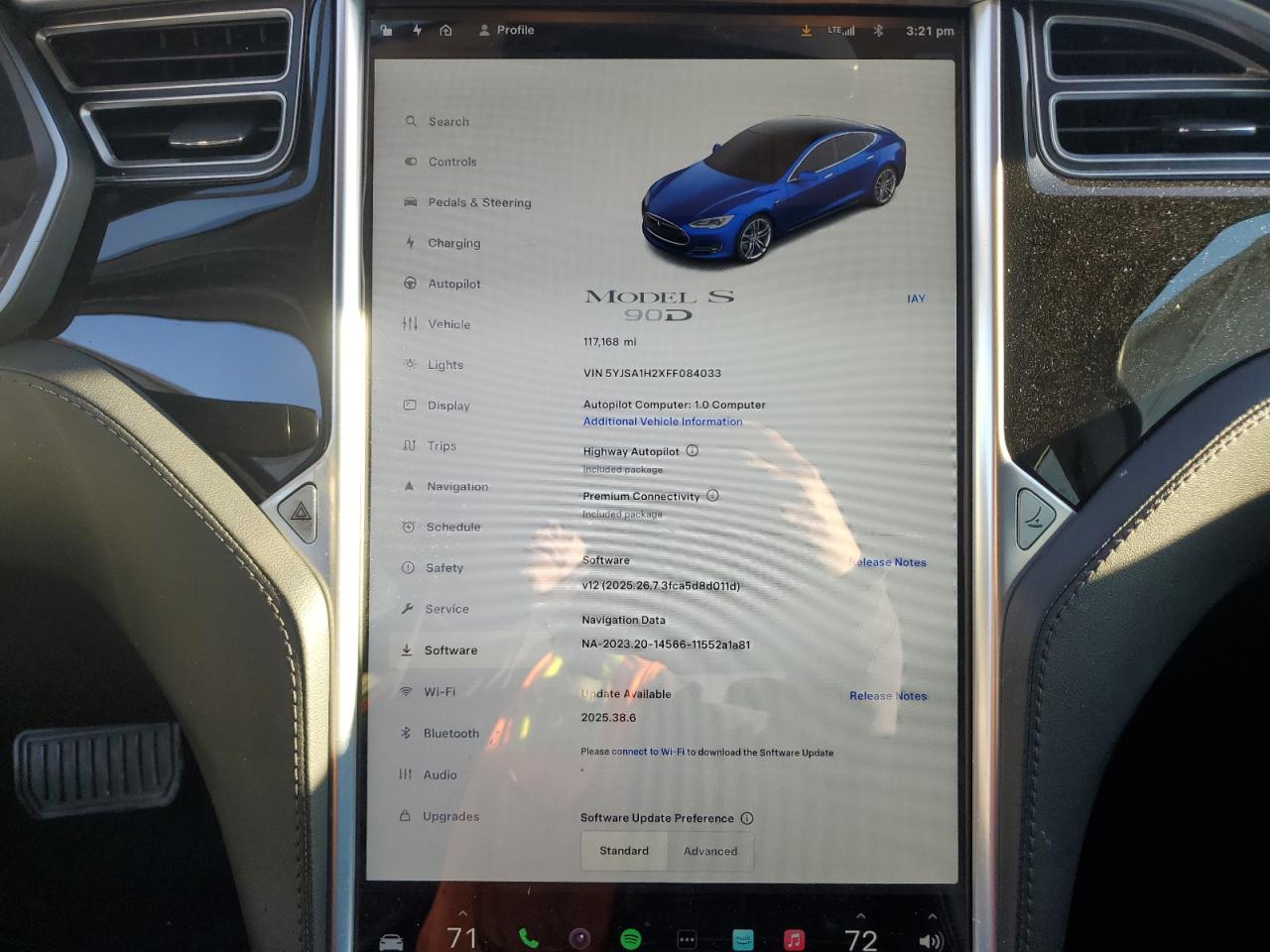 Tesla Model S 85d Image 12