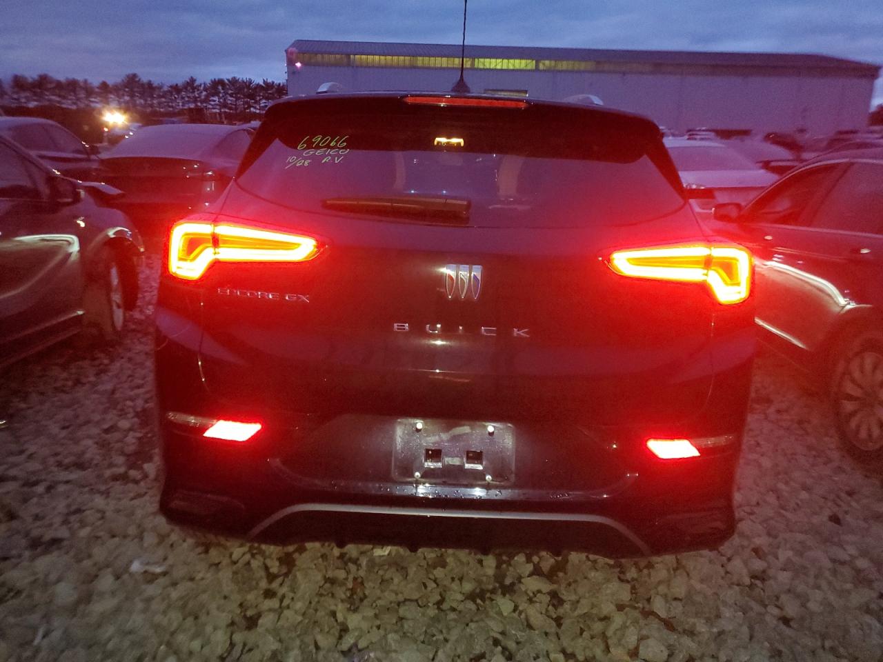 Buick Encore Sport Touring Image 11